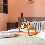 Wrzesinska Apt - Balcony, Workspace, Top Location - By Rentujemy