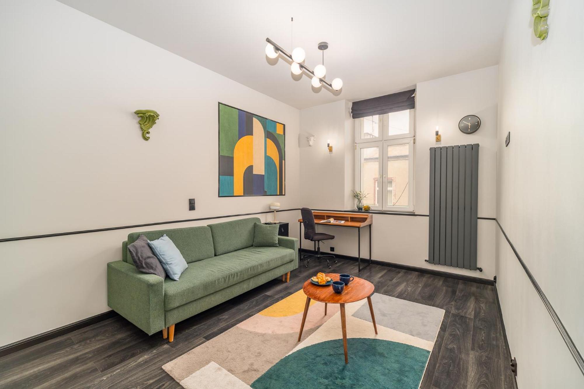 Apartament Wrzesinska - Balcony, Workspace, Location - By Rentujemy *