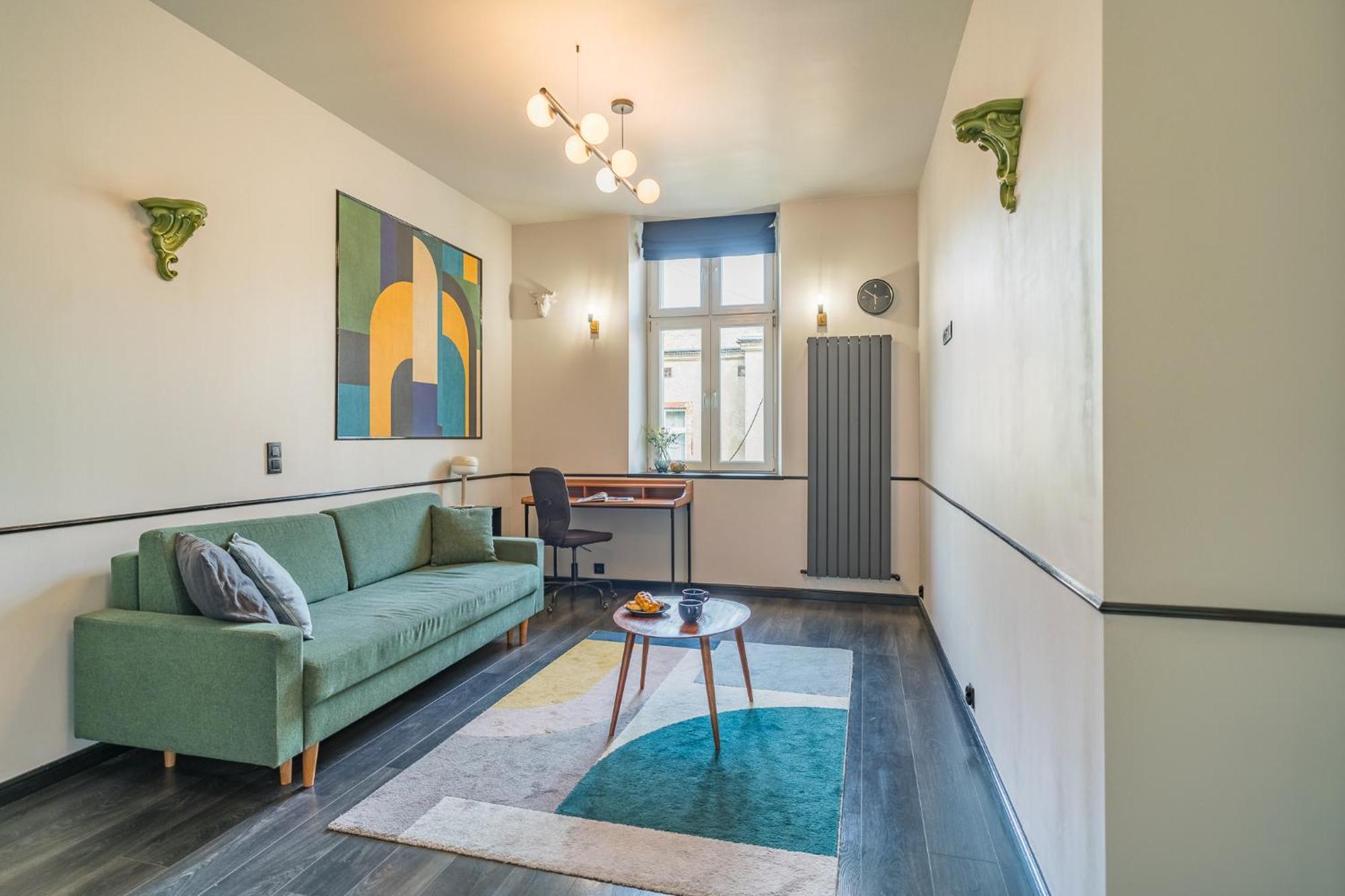 Wrzesinska - Balcony, Workspace, Location - By Rentujemy Apartment