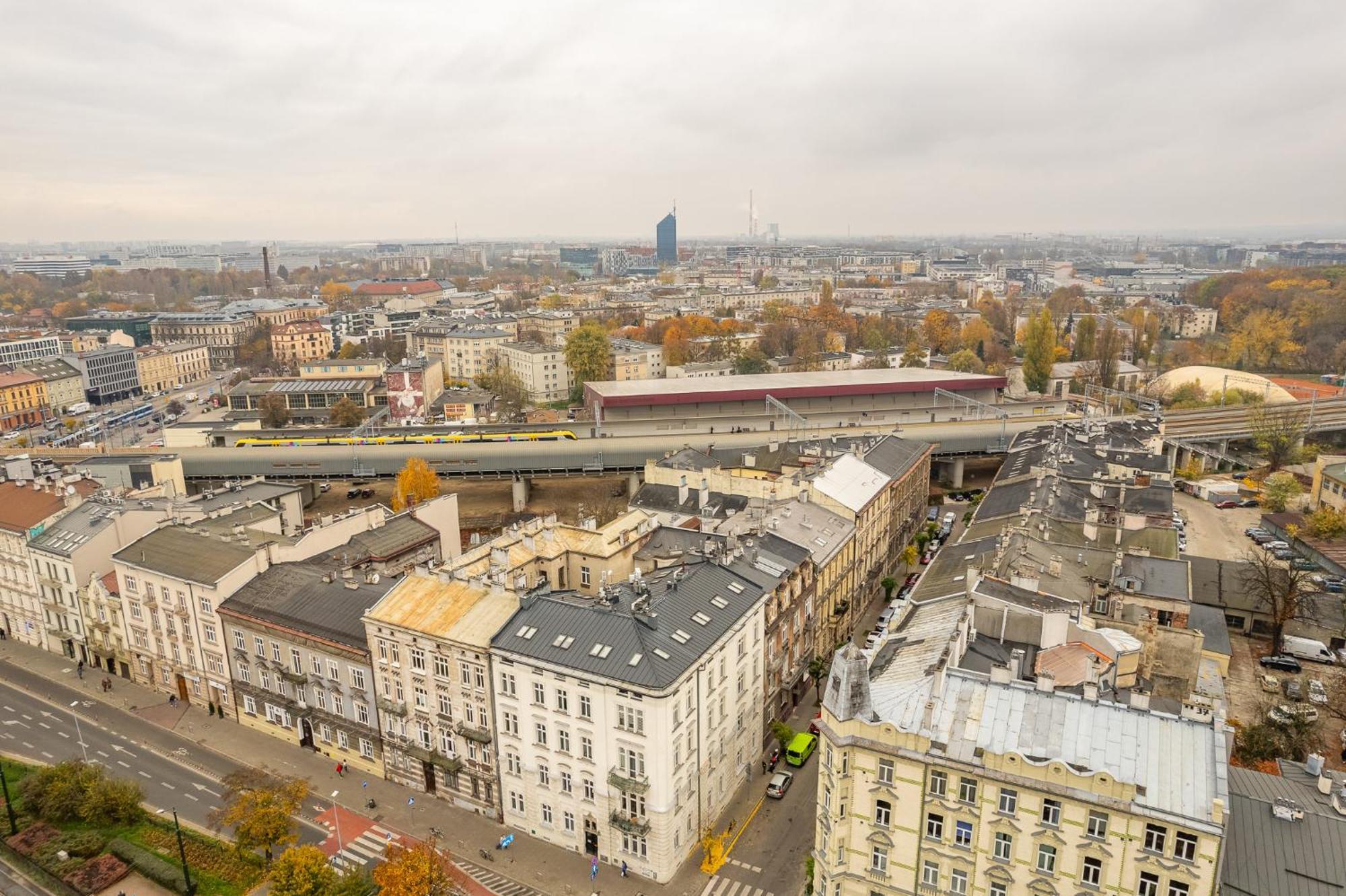 Wrzesinska - Balcony, Workspace, Location - By Rentujemy Apartment Krakau